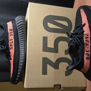 YEEZY 35O V2 CORE RED BLACK